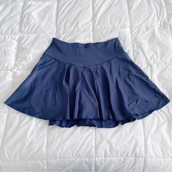 HALARA Skirts Halara High Waisted Crossover 2in Side Pocket Flare